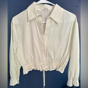 New Sadie & Sage Gathered Waist Button Up Top Size S